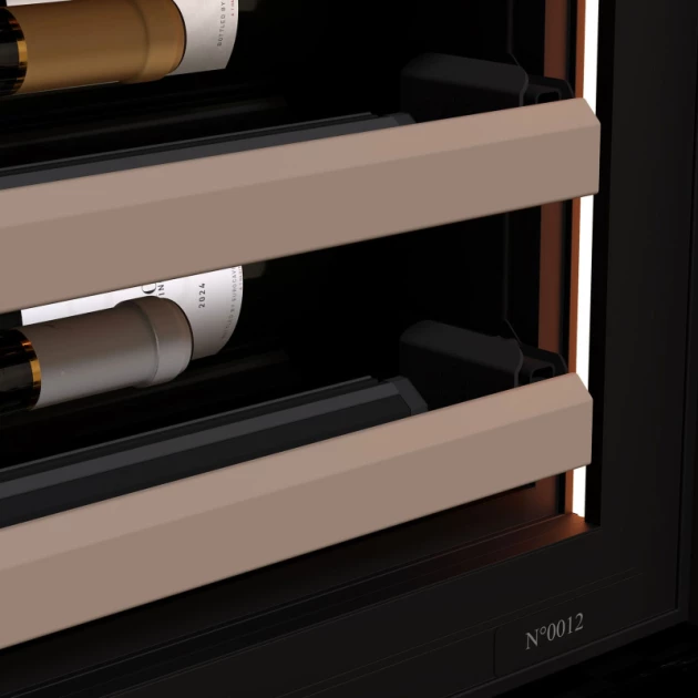 meuble-a-vin-enfilade-cave-2-temperatures-etageres-clayette-finition-champagne-eurocave.jpg